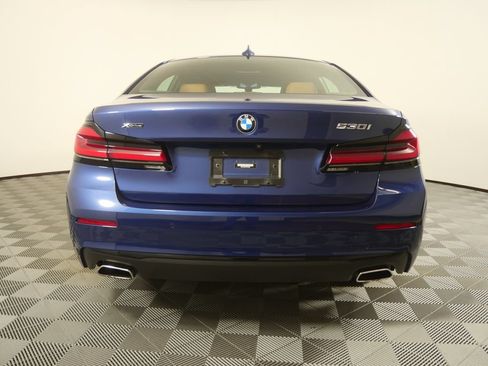 Certified 2023 BMW 530i xDrive w/ Premium Package AWD/4WD image 4
