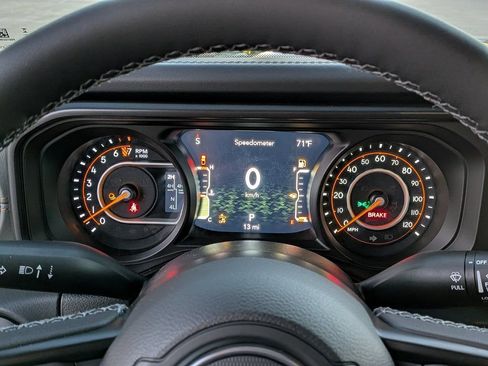 New 2026 Jeep Gladiator Mojave image 13