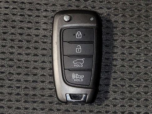 Used 2019 Hyundai Santa Fe SE FWD image 32
