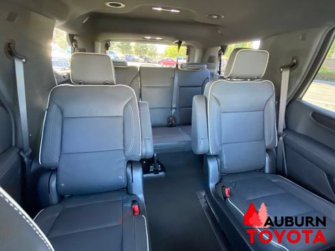 Used 2025 GMC Yukon Elevation AWD/4WD image 25