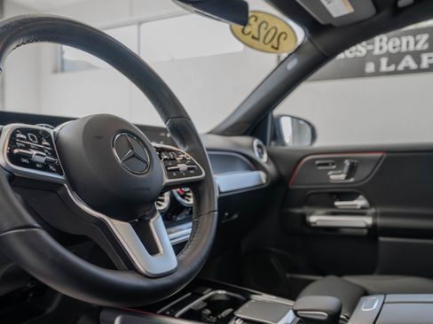 Used 2023 Mercedes-Benz GLB 250 4MATIC image 7