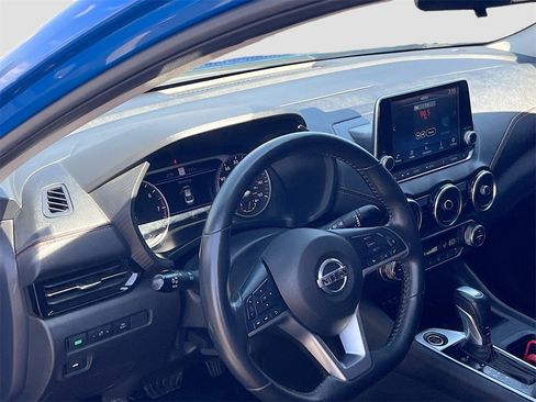Used 2023 Nissan Sentra SR image 9