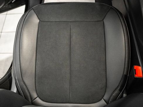 New 2025 Jeep Grand Cherokee L Altitude image 25