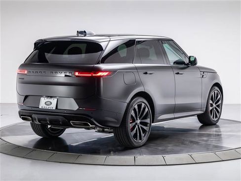 Used 2025 Land Rover Range Rover Sport Dynamic SE image 5
