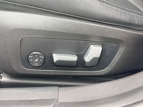 Used 2023 BMW 330i xDrive Sedan image 20