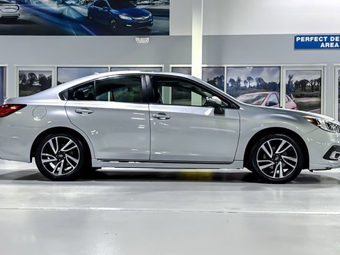 Used 2018 Subaru Legacy 2.5i Sport AWD/4WD image 8