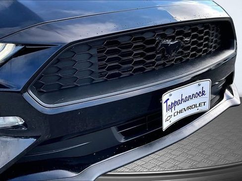 Used 2022 Ford Mustang Coupe w/ Black Accent Package RWD image 29