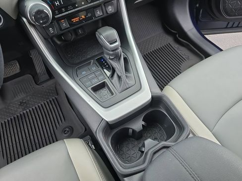 Certified 2021 Toyota RAV4 XLE Premium image 28