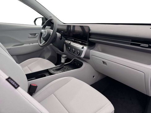 New 2026 Hyundai Kona SE image 15