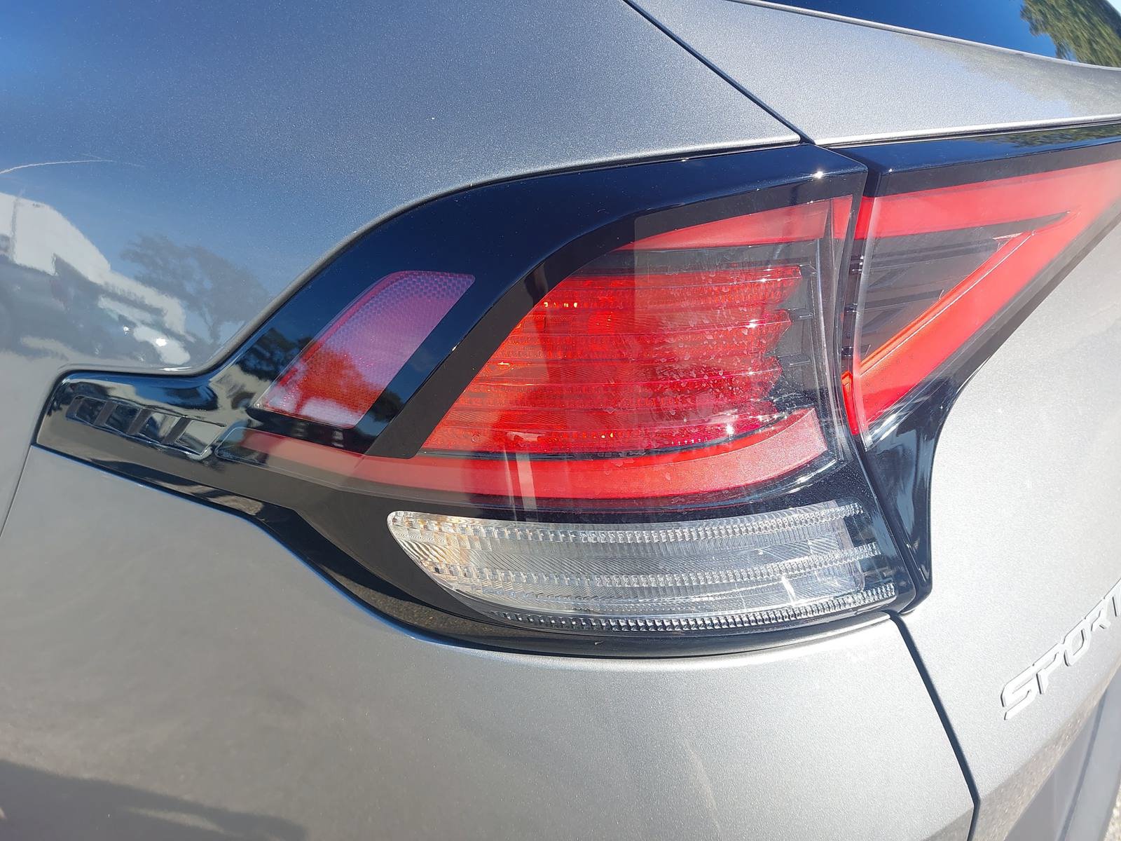 Used 2024 Kia Sportage EX FWD image 33