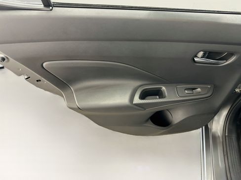 Used 2025 Nissan Versa SV FWD image 25
