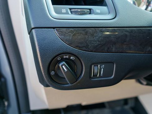 Used 2019 Dodge Grand Caravan SE image 23