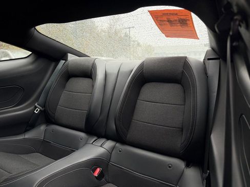 Certified 2024 Ford Mustang Coupe image 5