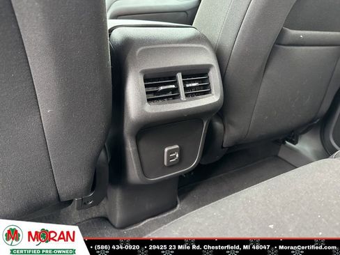 Used 2022 Chevrolet Equinox LT image 27