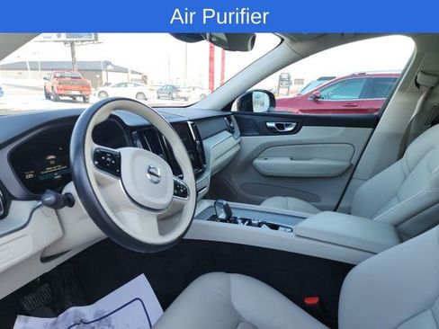 Used 2023 Volvo XC60 B5 Plus w/ Climate Package image 10