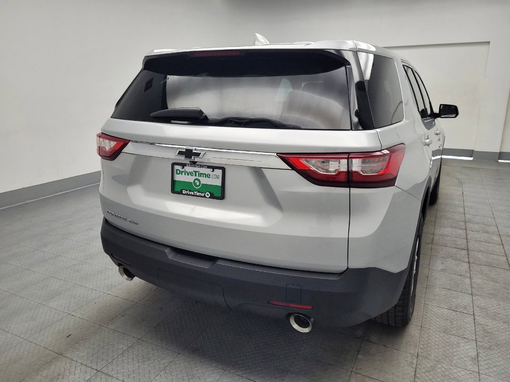 Used 2020 Chevrolet Traverse LS w/ LPO, Blackout Package AWD/4WD image 7