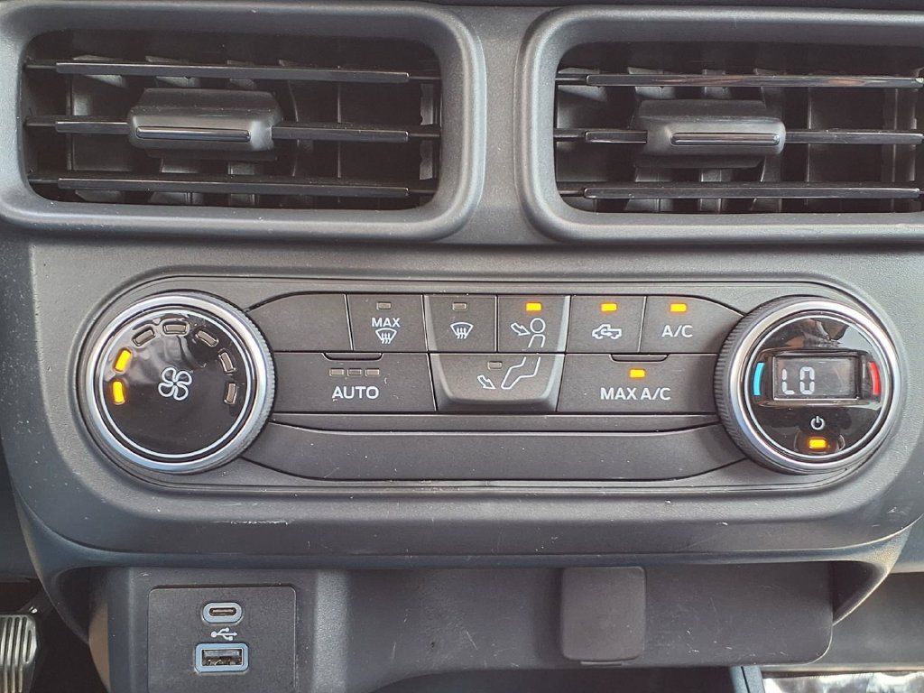Used 2022 Ford Maverick XL FWD image 17
