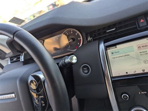 Used 2020 Land Rover Discovery Sport image 23