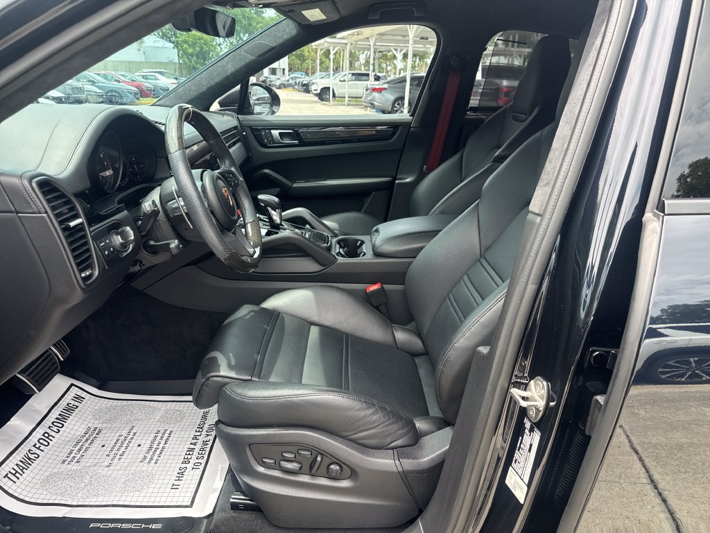 Used 2022 Porsche Cayenne Turbo GT AWD/4WD image 9