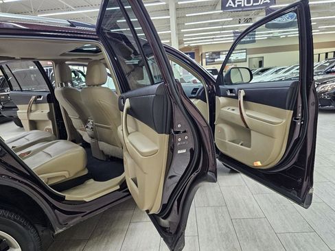 Used 2012 Toyota Highlander Limited FWD image 15