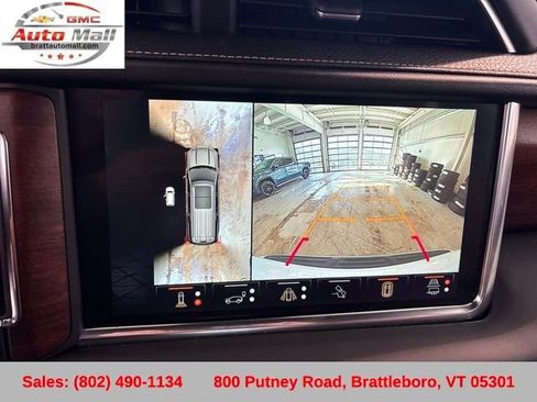 Used 2023 GMC Yukon Denali Ultimate image 21