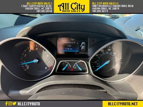 Used 2014 Ford Escape Titanium w/ Equipment Group 401A AWD/4WD image 31