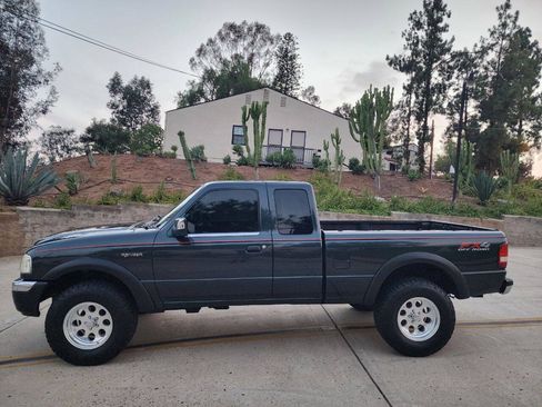 Used 2005 Ford Ranger FX4 AWD/4WD image 7