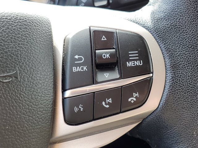 Used 2022 Ford Explorer XLT w/ Equipment Group 202A AWD/4WD image 14
