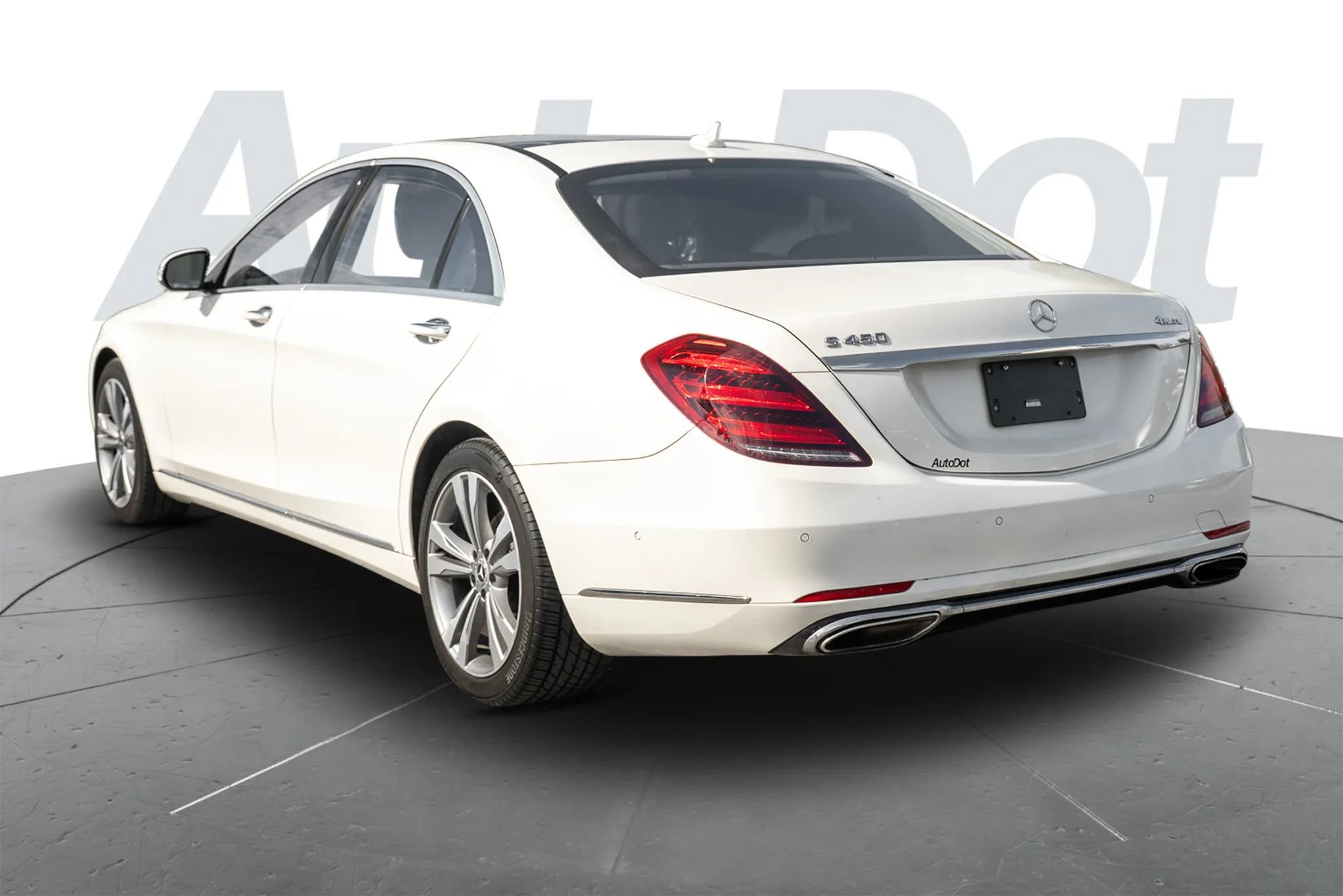 Used 2018 Mercedes-Benz S 450 4MATIC Sedan image 2