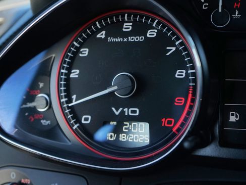 Used 2011 Audi R8 V10 image 31