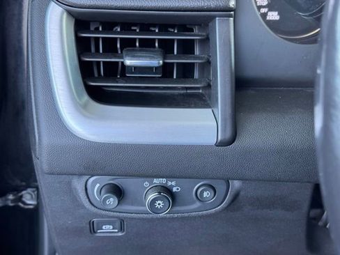 Used 2020 GMC Terrain SLT image 28