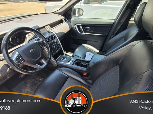 Used 2018 Land Rover Discovery Sport SE AWD/4WD image 7