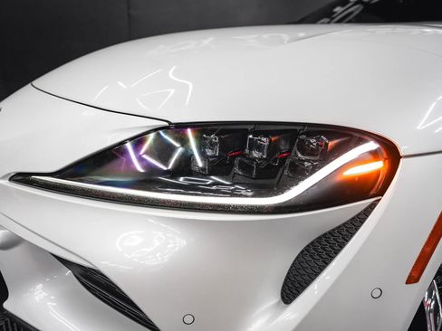 Used 2020 Toyota Supra Premium w/ Driver Assist Package image 4