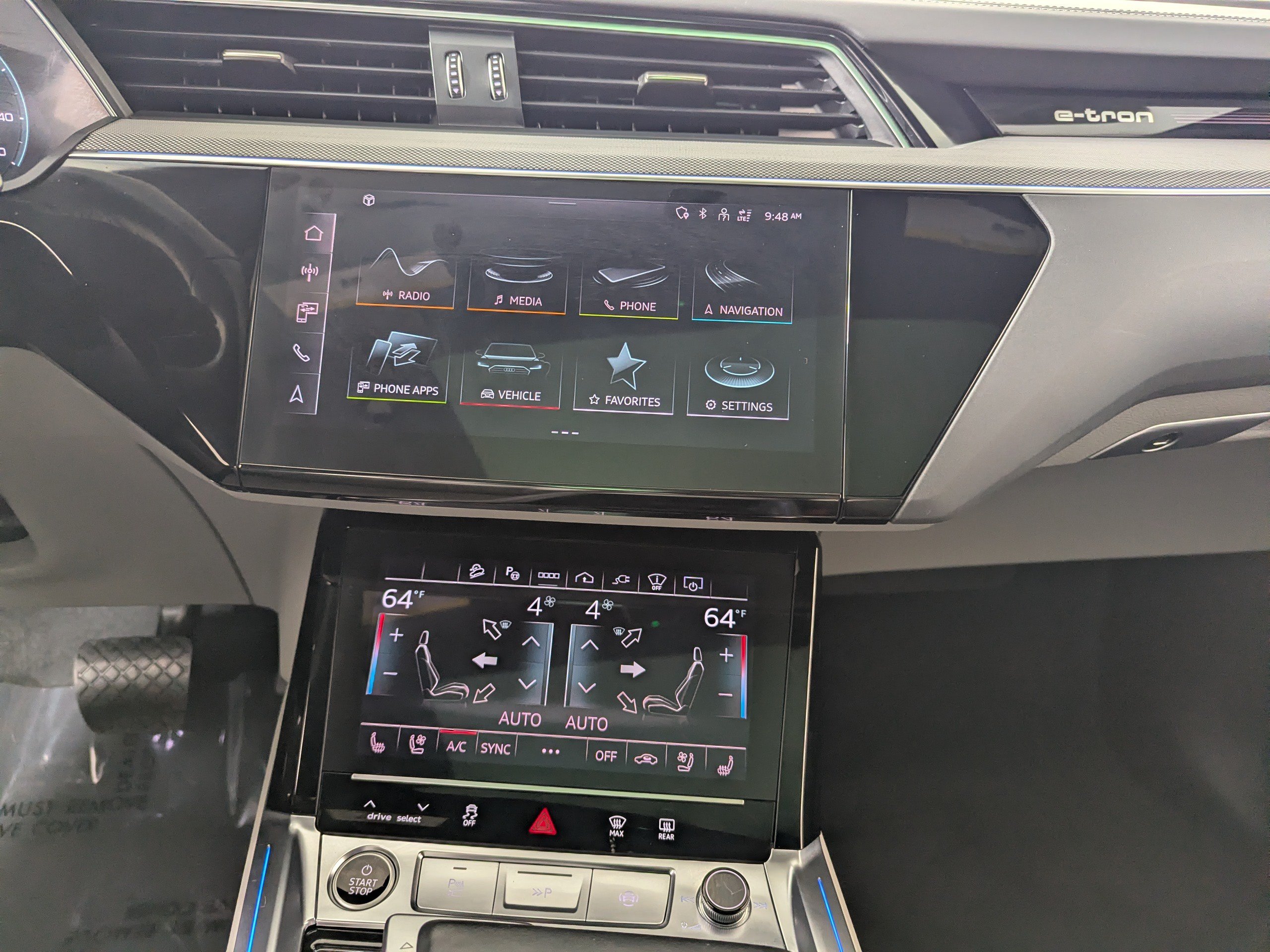 Certified 2024 Audi Q8 e-tron Premium Plus w/ Prestige Package AWD/4WD image 21