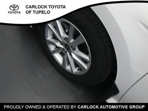 Used 2025 Toyota Camry LE w/ Convenience Package image 17