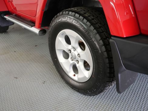 Used 2014 Jeep Wrangler Sahara w/ Mopar Chrome Edition Group image 45