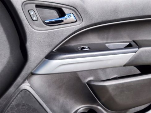 Used 2022 Chevrolet Colorado ZR2 image 13