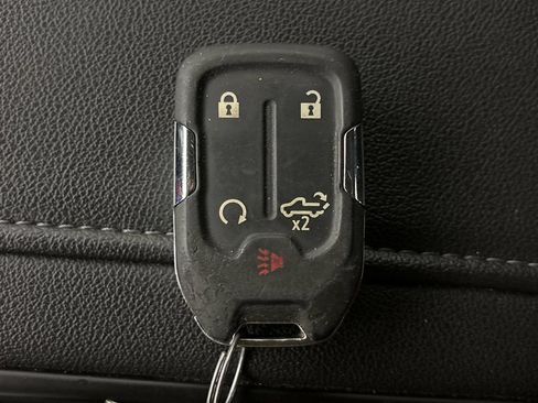 Used 2020 Chevrolet Silverado 1500 LTZ AWD/4WD image 33