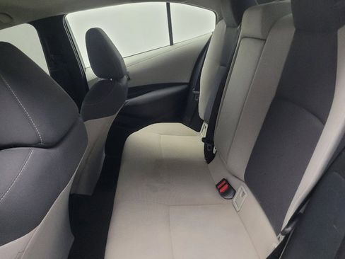 Used 2022 Toyota Corolla LE FWD image 18