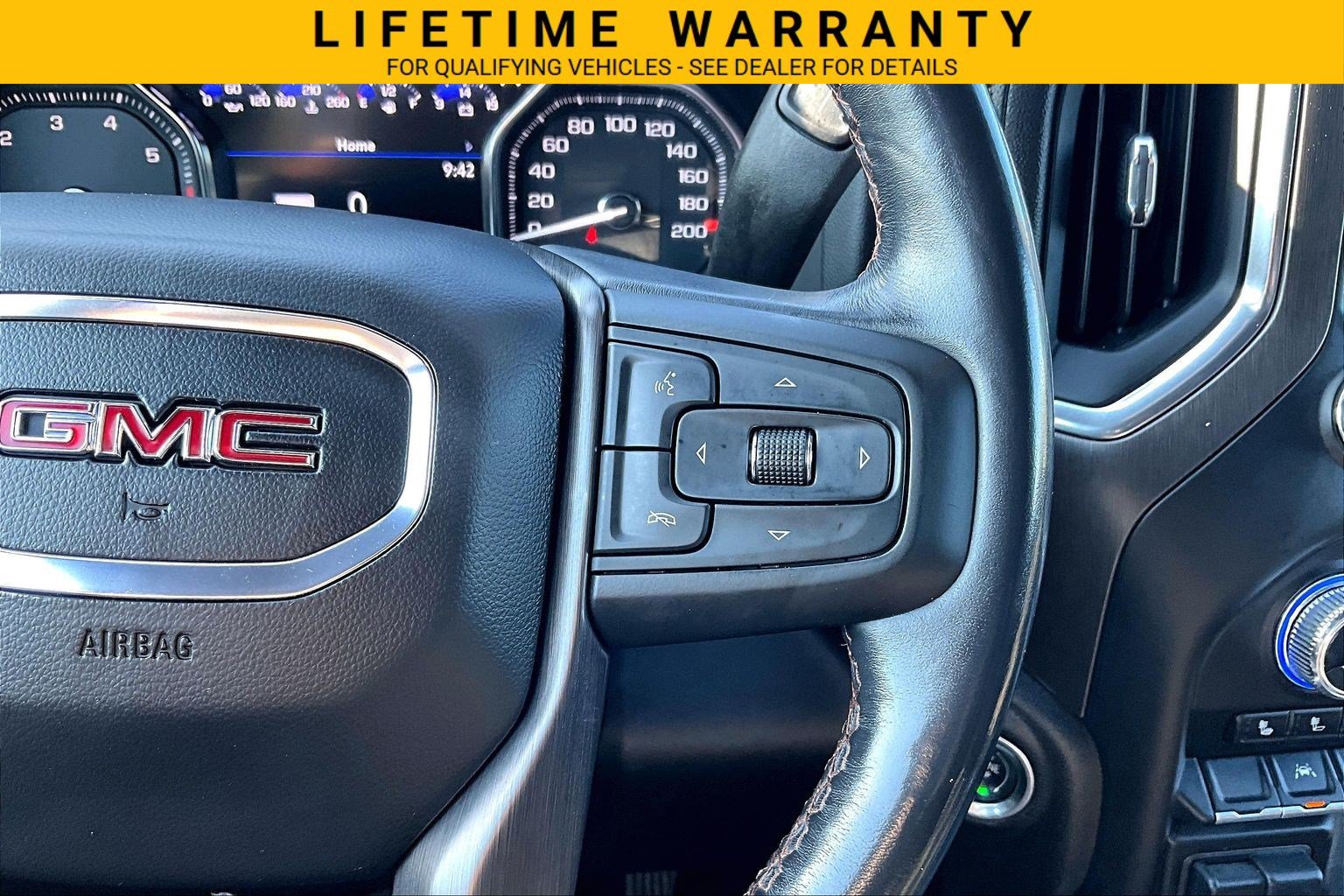 Certified 2022 GMC Sierra 1500 AT4 w/ AT4 Carbonpro Edition AWD/4WD image 25