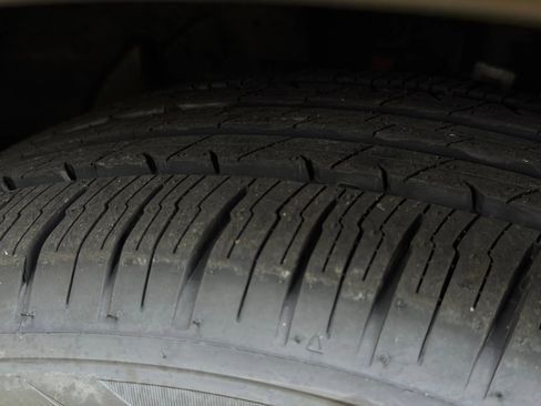 Used 2015 Nissan Rogue SL w/ SL Premium Package image 69