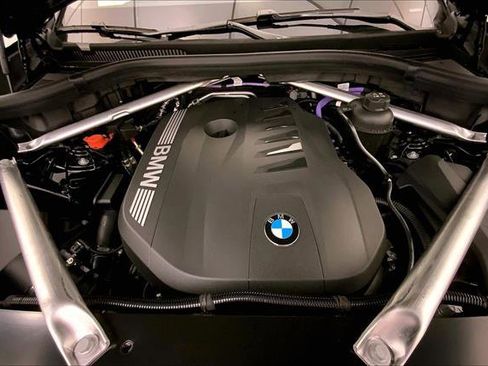 New 2026 BMW X5 xDrive40i w/ M Sport Package image 8