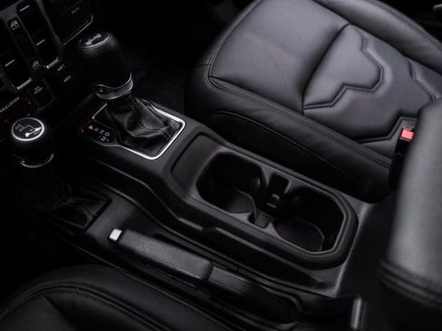 Used 2024 Jeep Wrangler Unlimited Sport AWD/4WD image 60