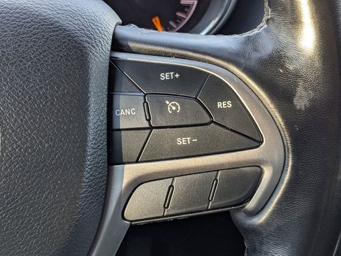 Used 2021 Jeep Grand Cherokee Laredo X image 29