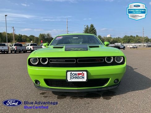 Used 2015 Dodge Challenger R/T w/ Quick Order Package 28B R/T RWD image 29