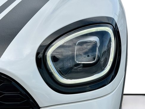 Used 2024 MINI Cooper Countryman S w/ Premium Package FWD image 31