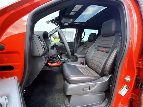 New 2025 Nissan Frontier PRO-4X w/ Pro Premium Package image 11