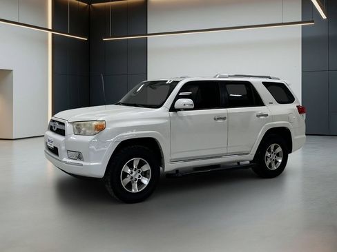 Used 2012 Toyota 4Runner SR5 w/ Convenience Pkg RWD image 1