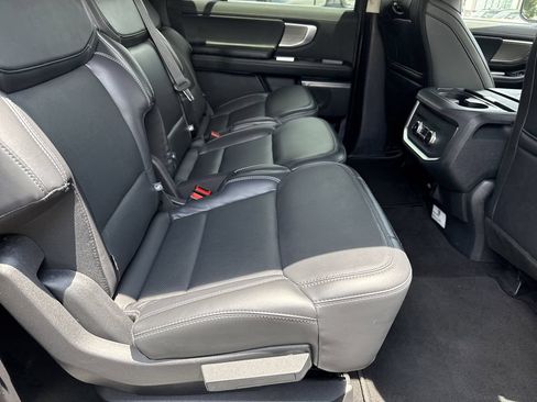 Used 2025 Ford Expedition Max Platinum AWD/4WD image 15