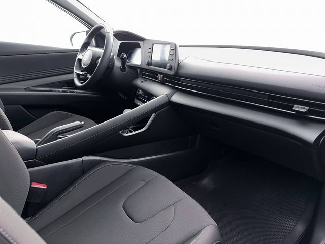 New 2026 Hyundai Elantra Sport FWD image 15